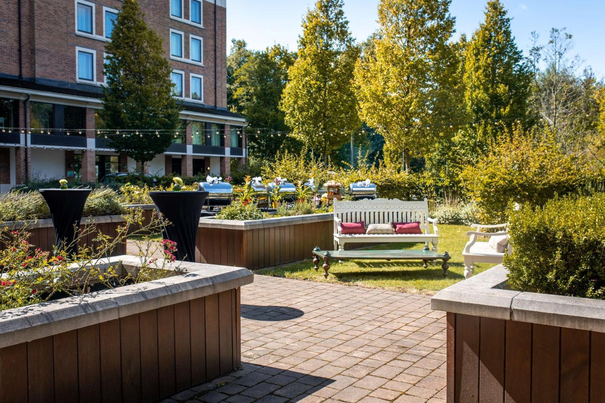 Hilton London Heathrow Airport Terminal 5 Ξενοδοχείο Χίλινγκτον Εξωτερικό φωτογραφία